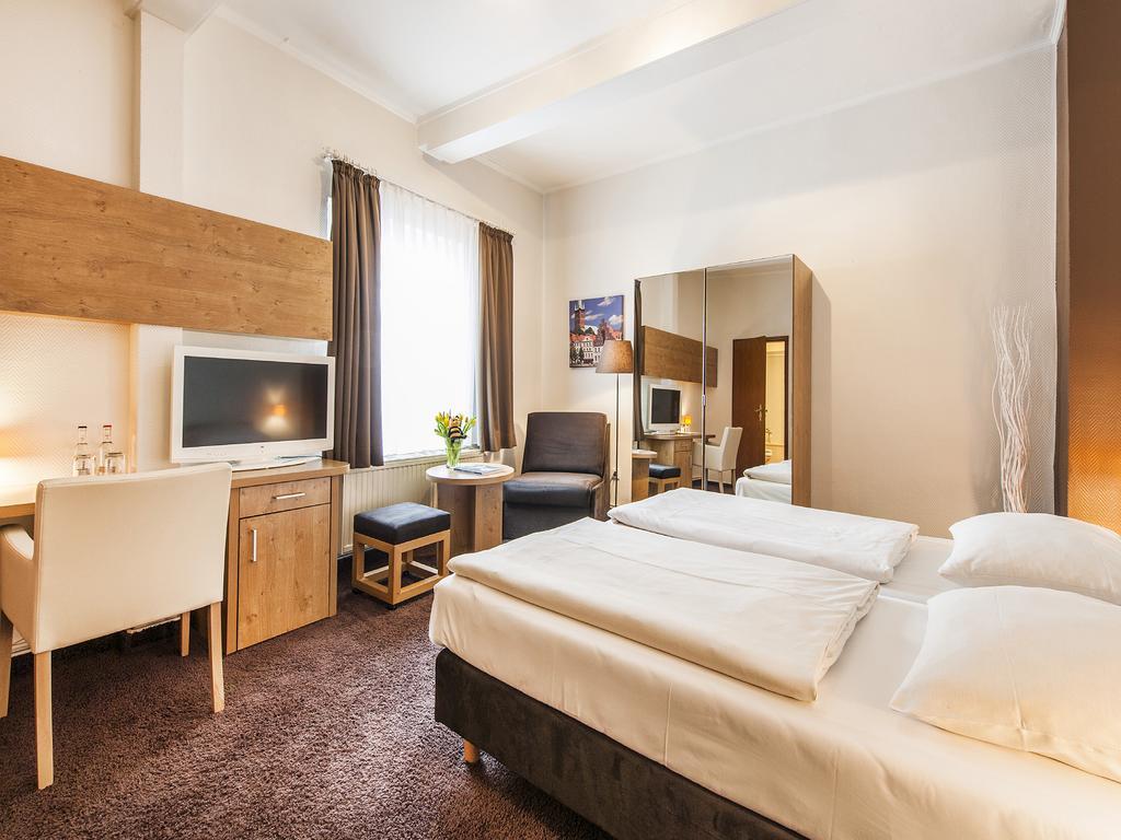Hotel Jensen Lübeck Dış mekan fotoğraf