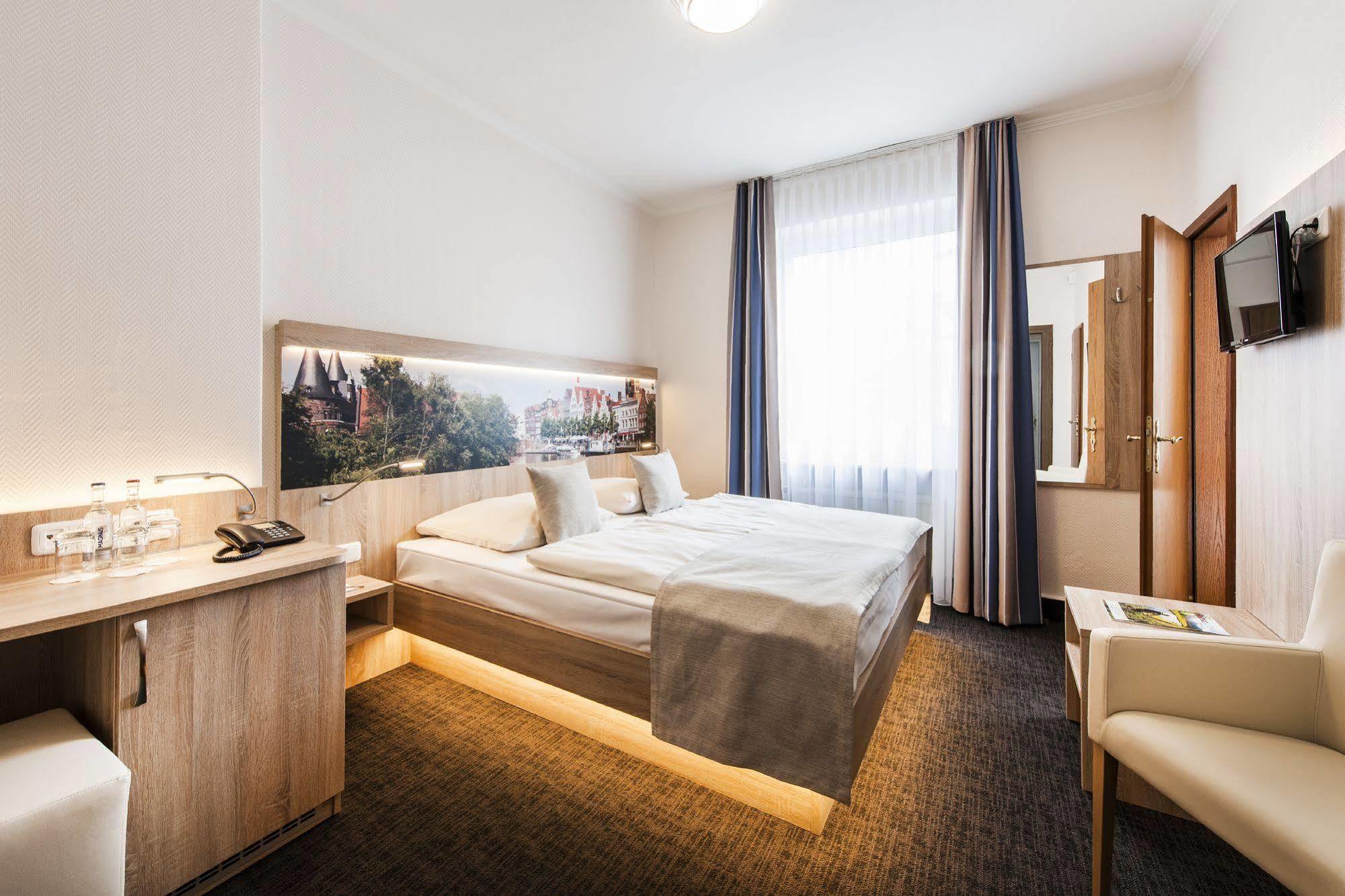 Hotel Jensen Lübeck Dış mekan fotoğraf