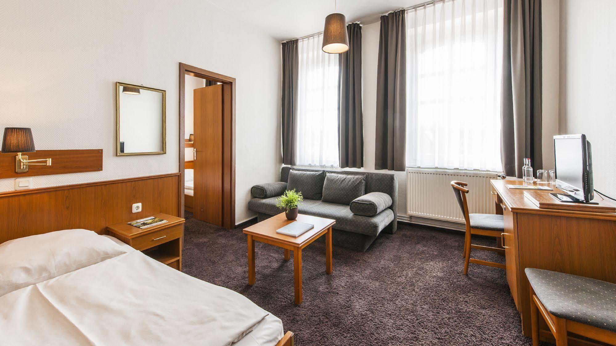 Hotel Jensen Lübeck Dış mekan fotoğraf