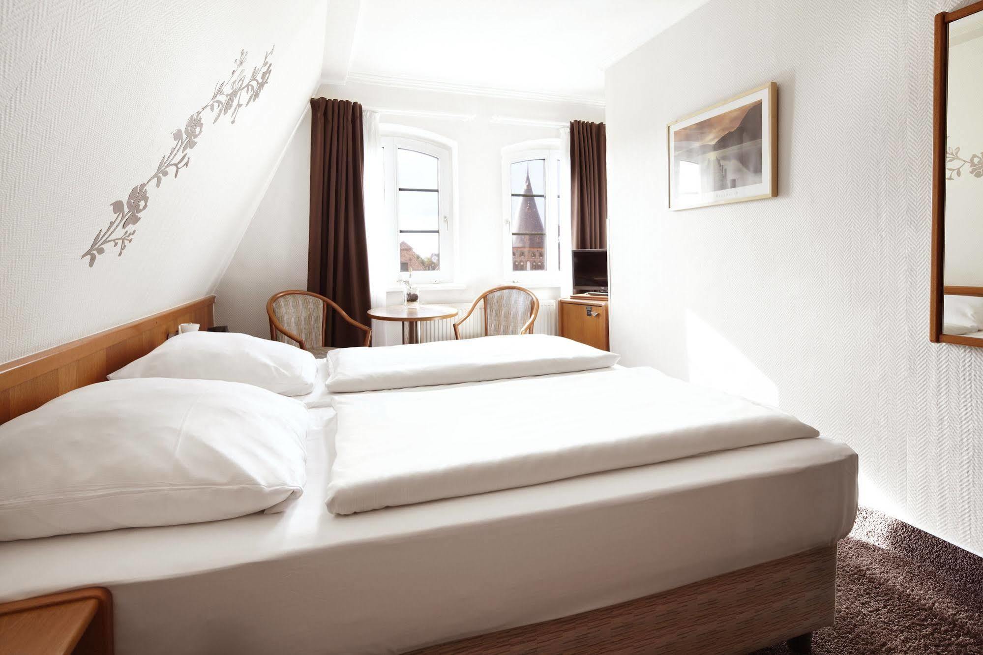 Hotel Jensen Lübeck Dış mekan fotoğraf