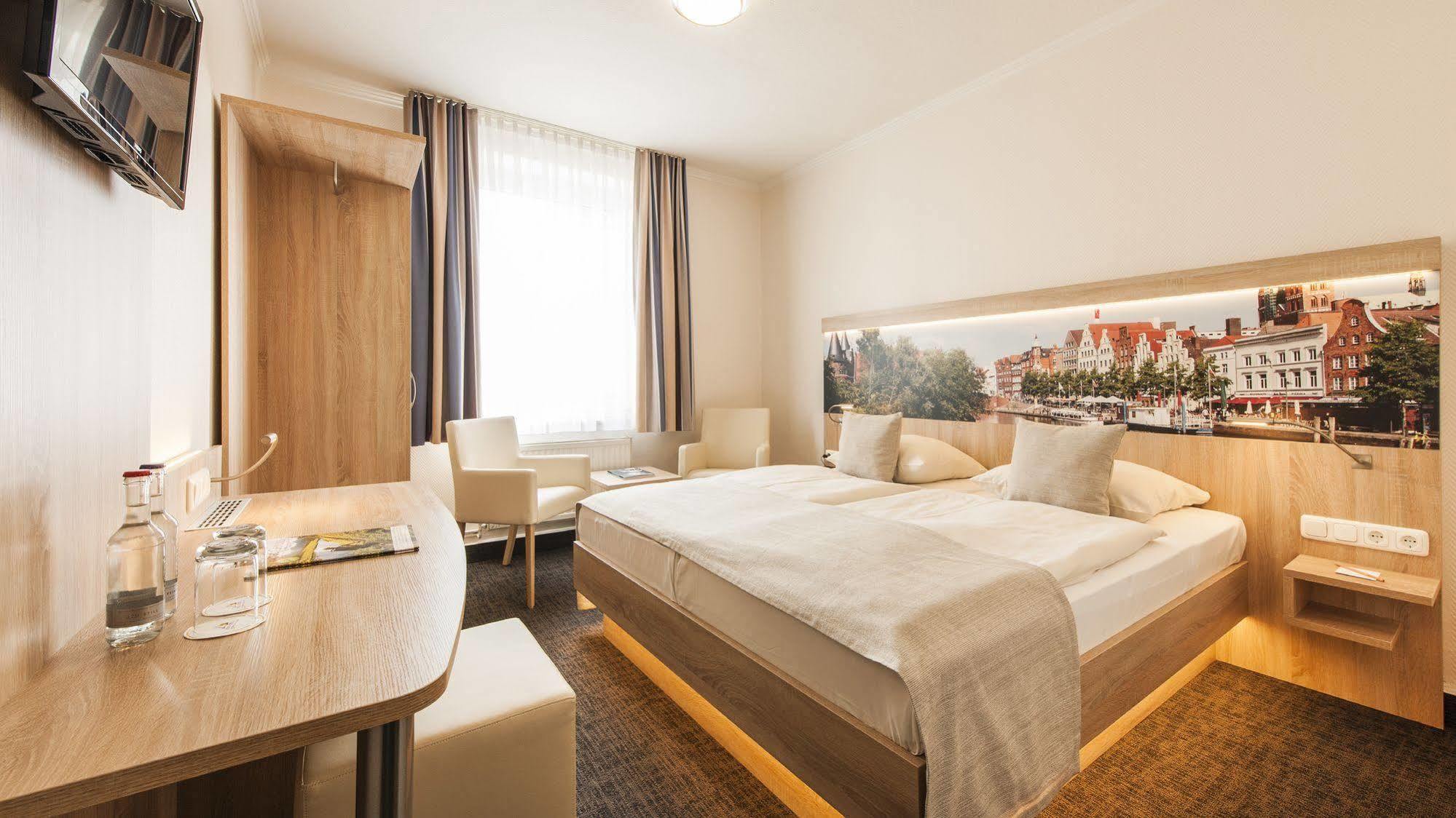Hotel Jensen Lübeck Dış mekan fotoğraf