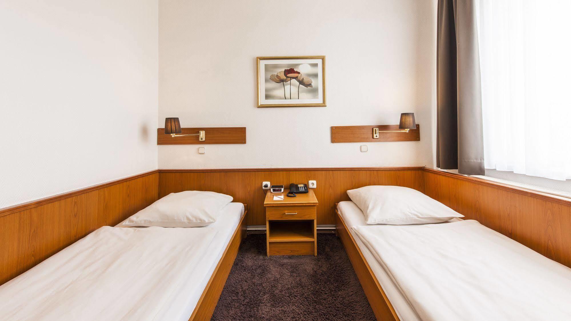 Hotel Jensen Lübeck Dış mekan fotoğraf